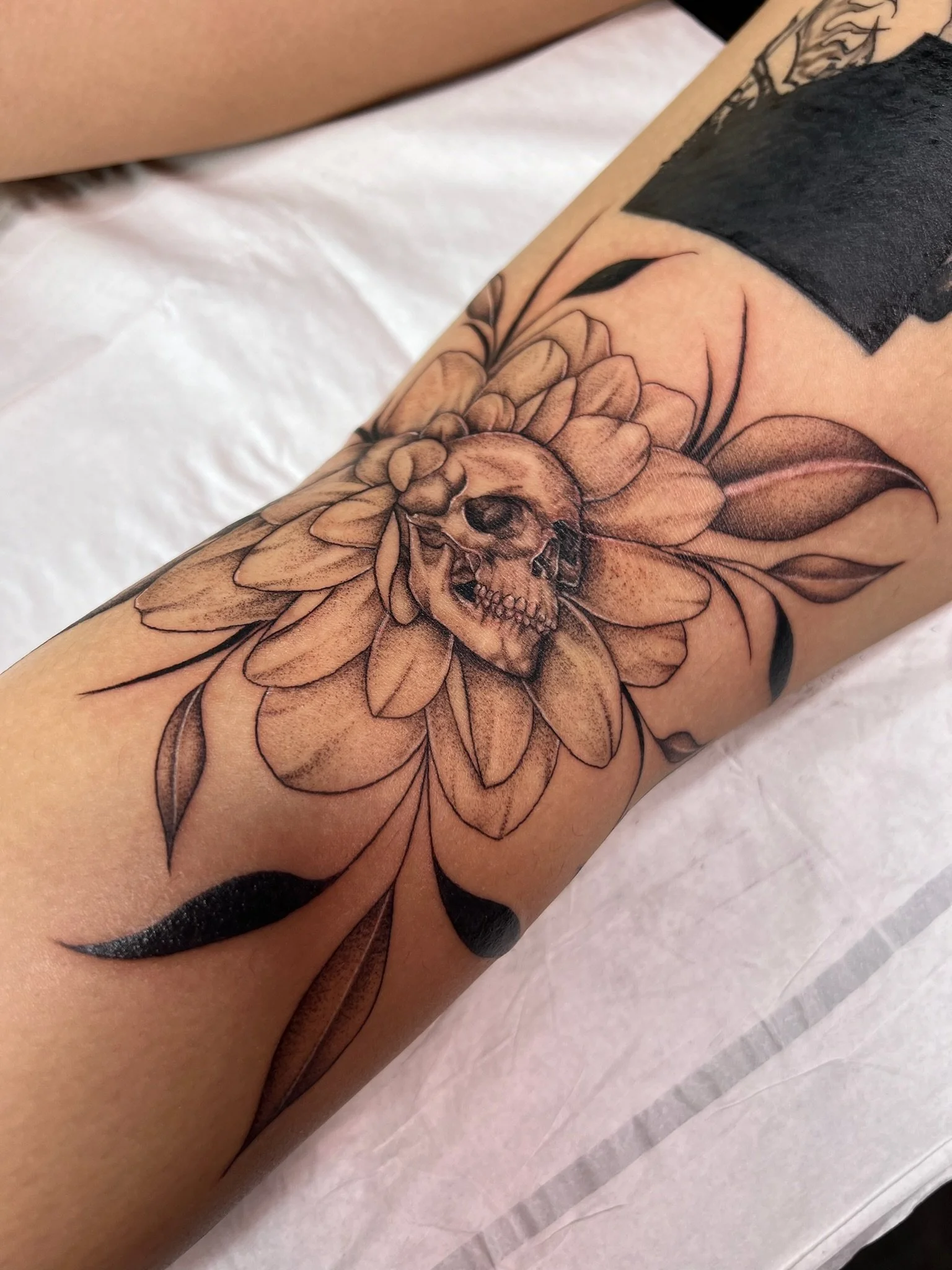 Stippling tattoo by Daiisy